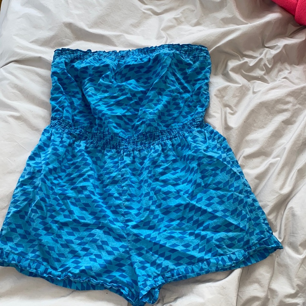 Strapless blue romper